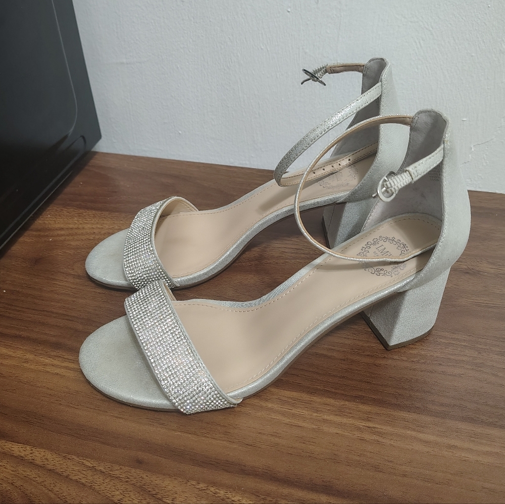 J. Miller Elegant Silver Block Heel Sandals -Shoes 6.5 M
